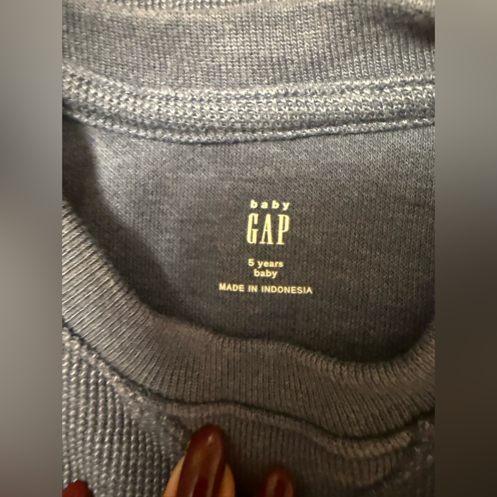 NEW Gap Kids Textured Raglan Long Sleeve Shirt | Blue | Bear Patch | Size 5 - Picture 5 of 5
